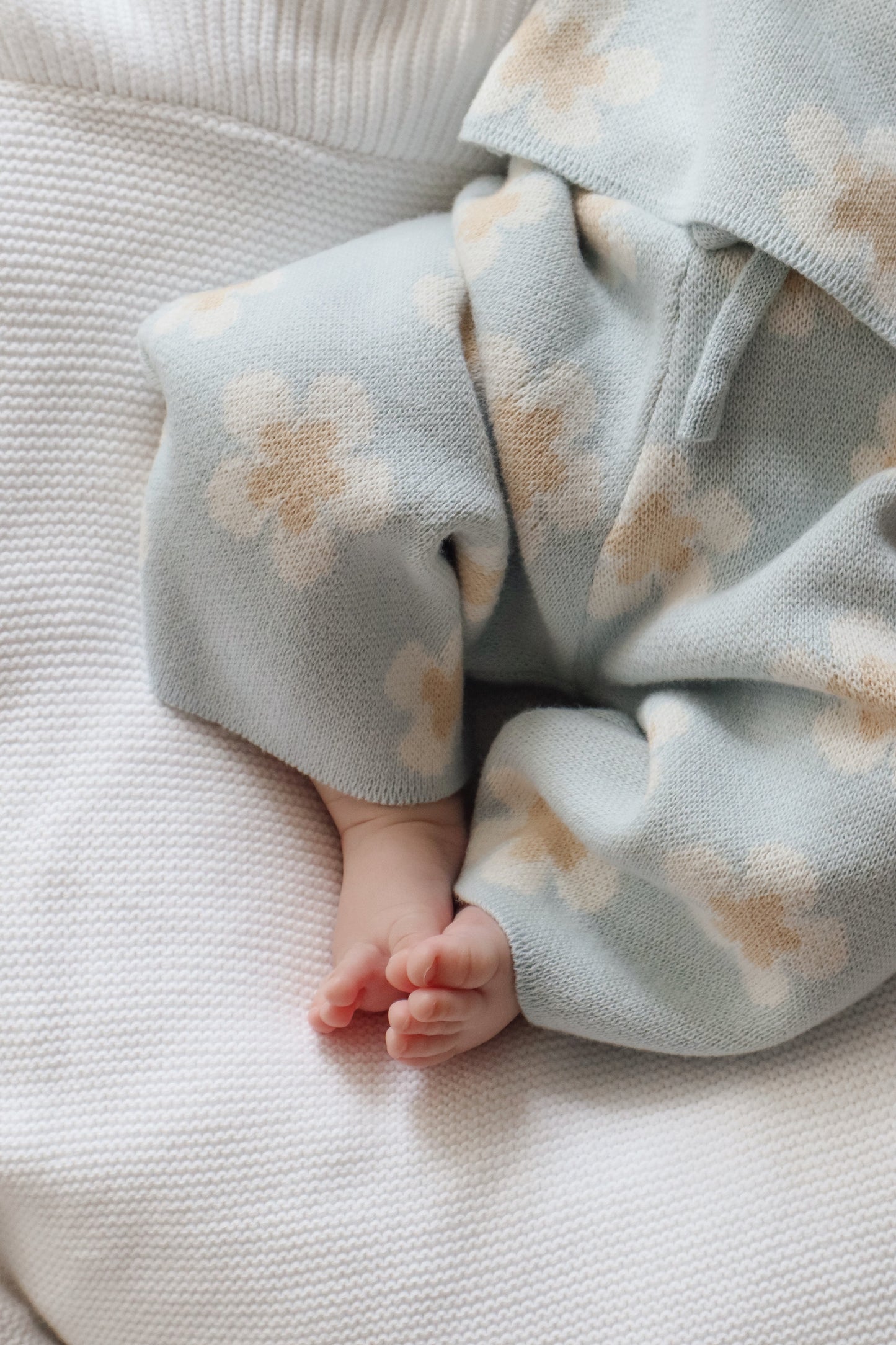 Blue Daisy Knit Set - Long Sleeve